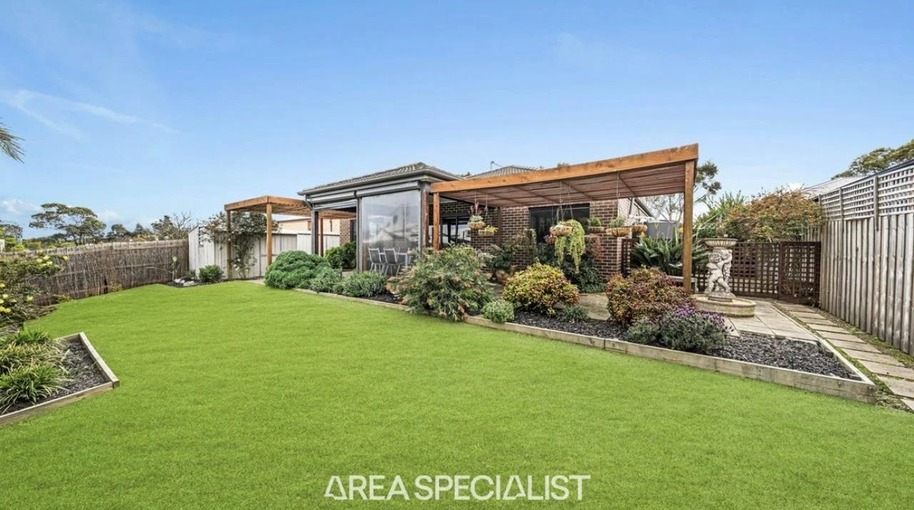 7 Ferndown Drive, photo 9